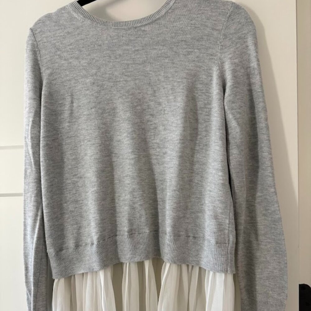 Chelsea28 long sleeve- Size Small